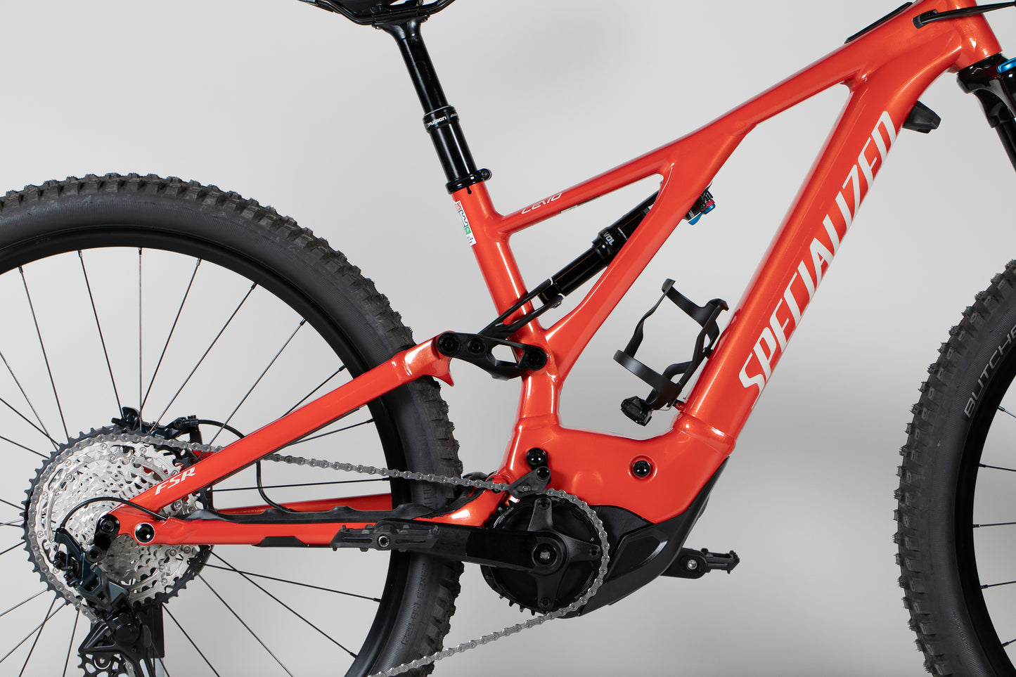 Specialized Turbo Levo Comp - käytetty sähköpyörä ajajalle 168-180 cm