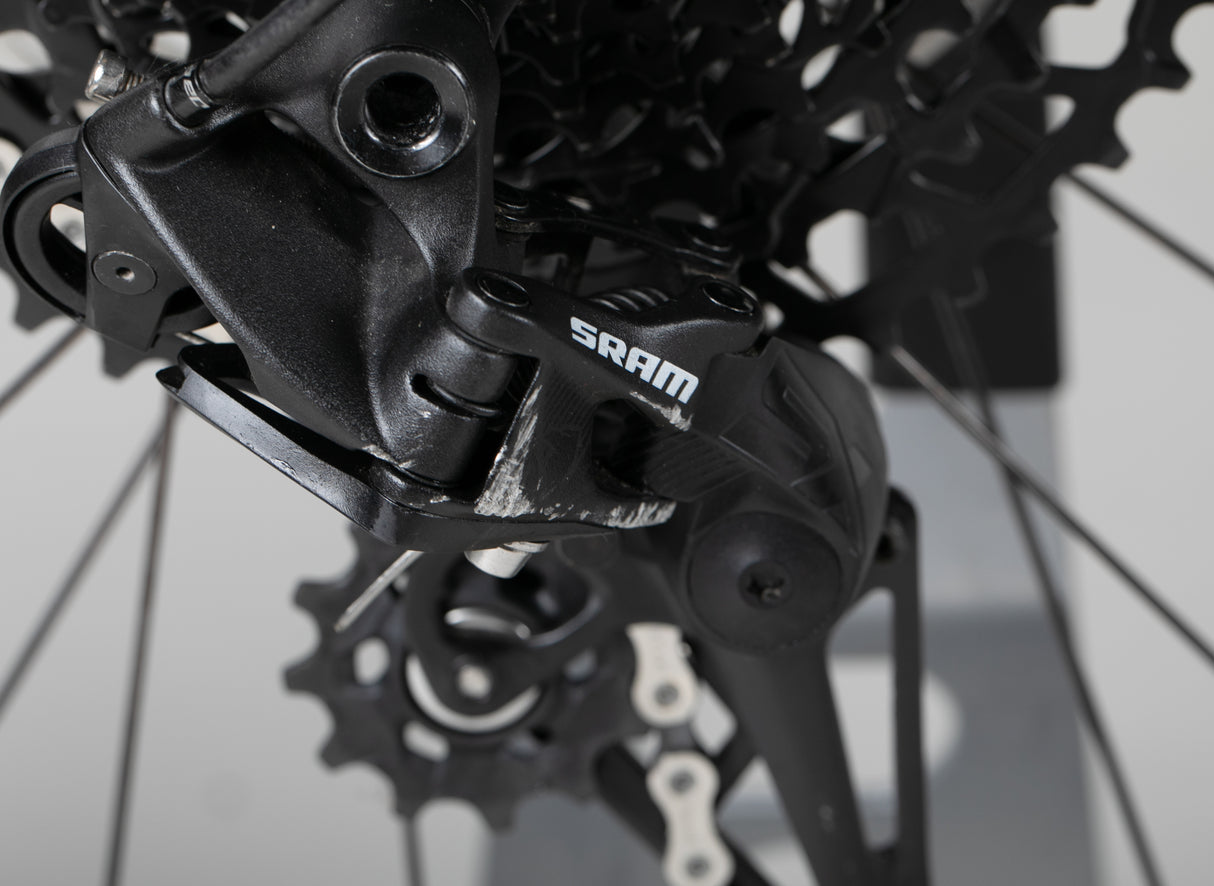 Specialized Turbo Levo Alloy - käytetty sähköpyörä 173-188 cm ajajalle