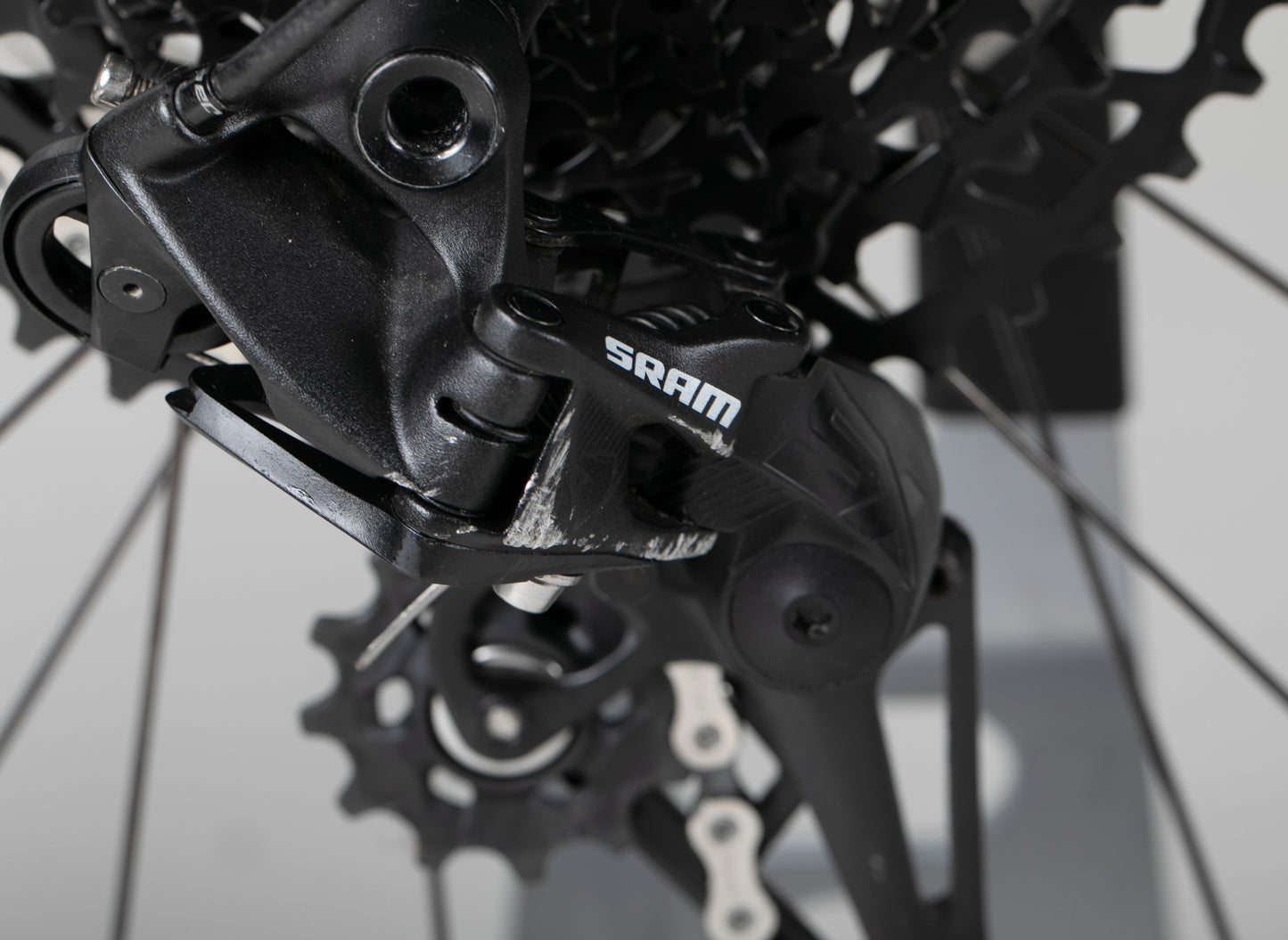 Specialized Turbo Levo Alloy - käytetty sähköpyörä 173-188 cm ajajalle