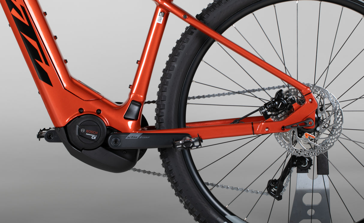 KTM Macina Team 793 - outlet-sähköpyörä 165-177 cm ajajalle