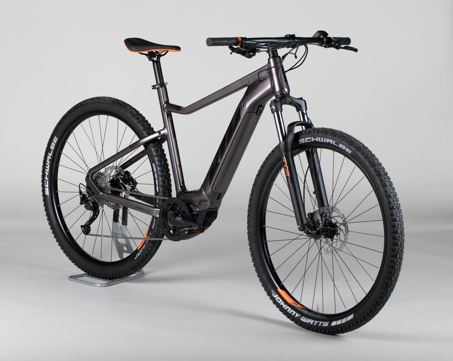 KTM Macina Race 592 - outlet-sähköpyörä 183-198 cm ajajalle