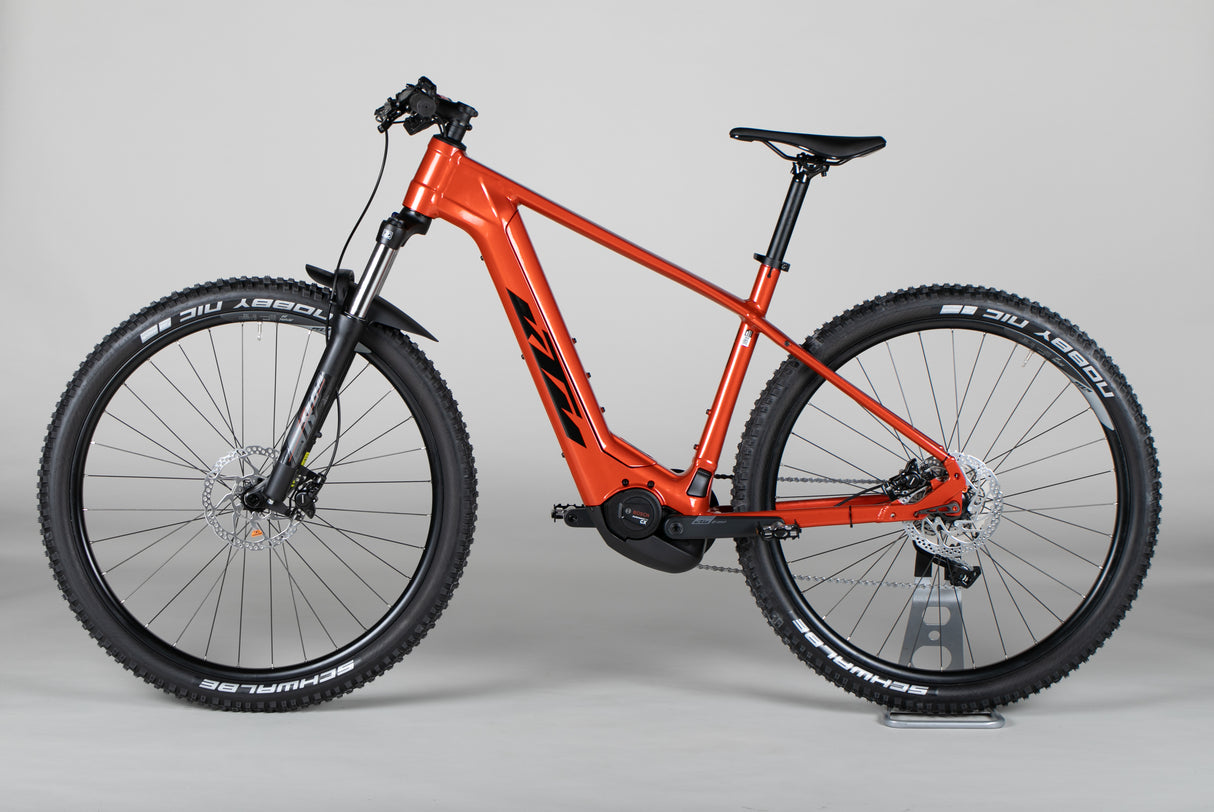 KTM Macina Team 793 - outlet-sähköpyörä 173-184 cm ajajalle
