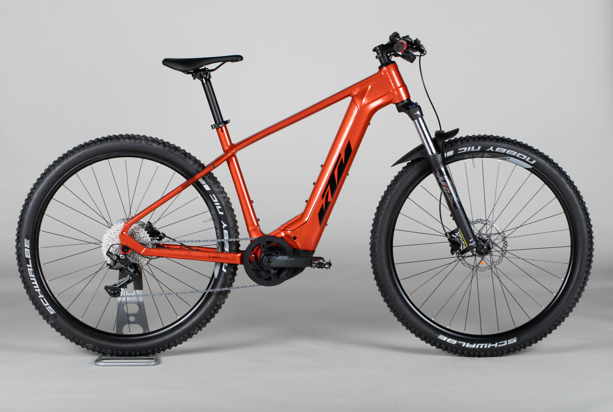 KTM Macina Team 793 - outlet-sähköpyörä 173-184 cm ajajalle