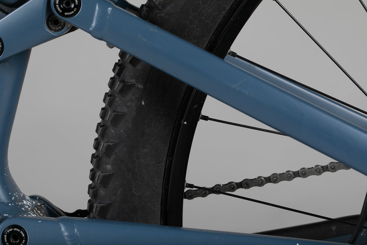 Canyon Neuron:On 7 - käytetty sähköpyörä 175-186 cm ajajalle