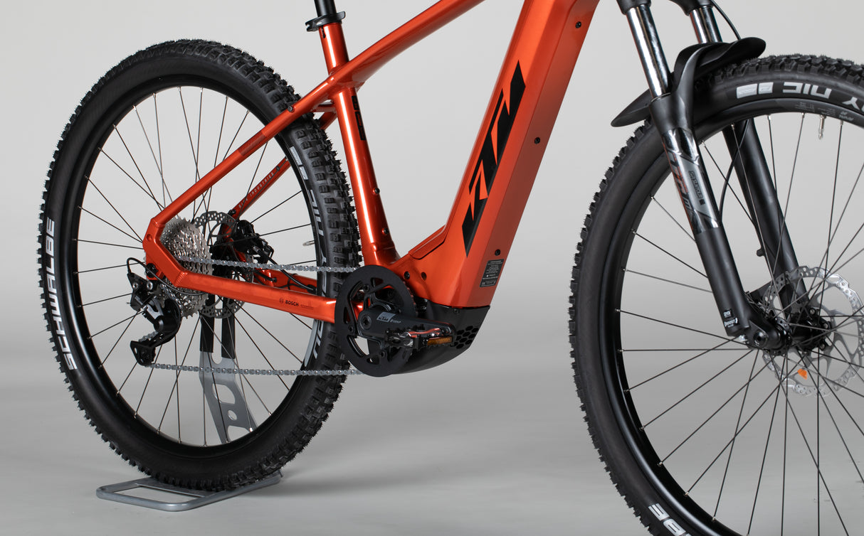 KTM Macina Team 793 - outlet-sähköpyörä 173-184 cm ajajalle
