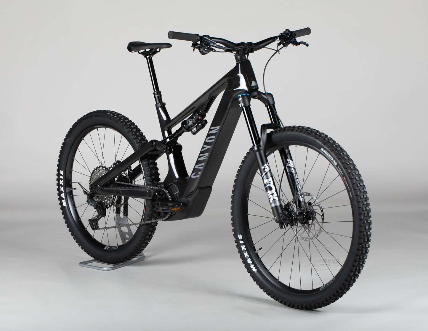 Canyon Spectral:ON CF 8 - käytetty sähköpyörä 174-184 cm ajajalle