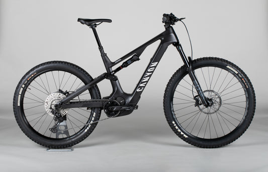 Canyon Spectral:ON CF 7 - käytetty sähköpyörä 174-184 cm ajajalle