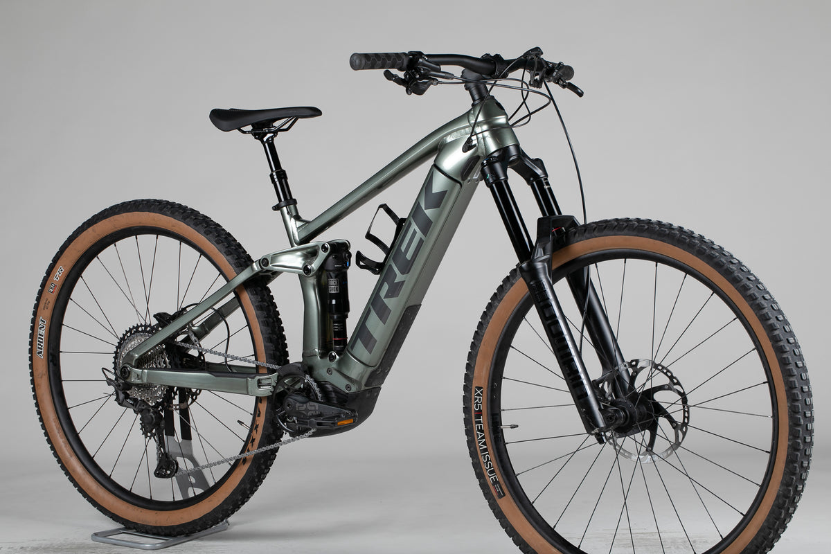 Trek Rail 7 Gen 3 - käytetty sähköpyörä 165-178 cm ajajalle