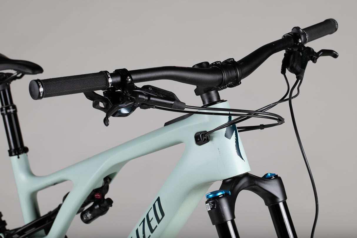 Specialized Turbo Levo Comp Carbon - käytetty sähköpyörä 189-200 cm ajajalle