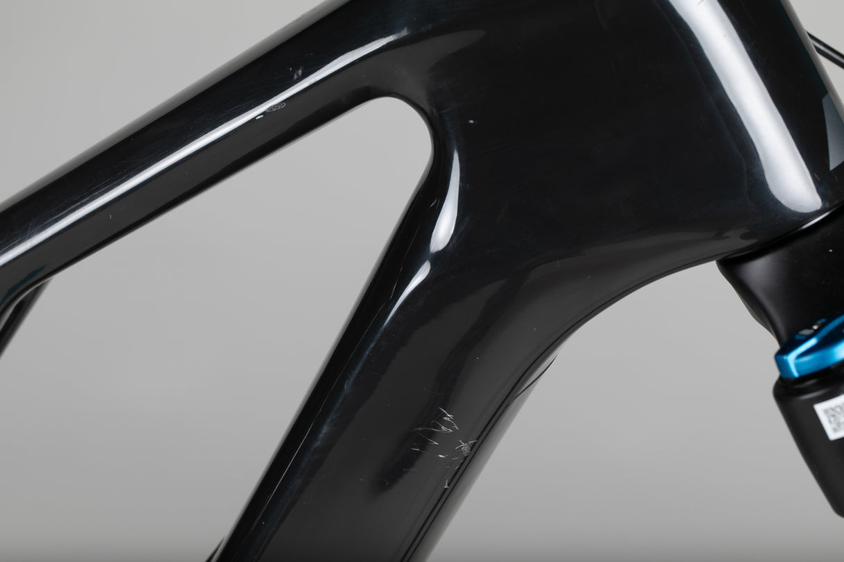 Canyon Spectral:On Cf 8 - käytetty sähköpyörä 190-203 cm ajajalle