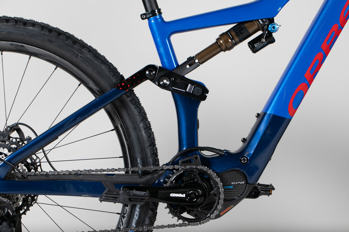 Orbea Rise MyO Custom Carbon M-Team - käytetty sähköpyörä ajajalle 160-175 cm