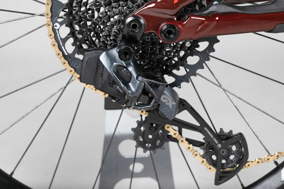 Specialized Turbo Kenevo Expert - käytetty sähköpyörä 178-188 cm ajajalle