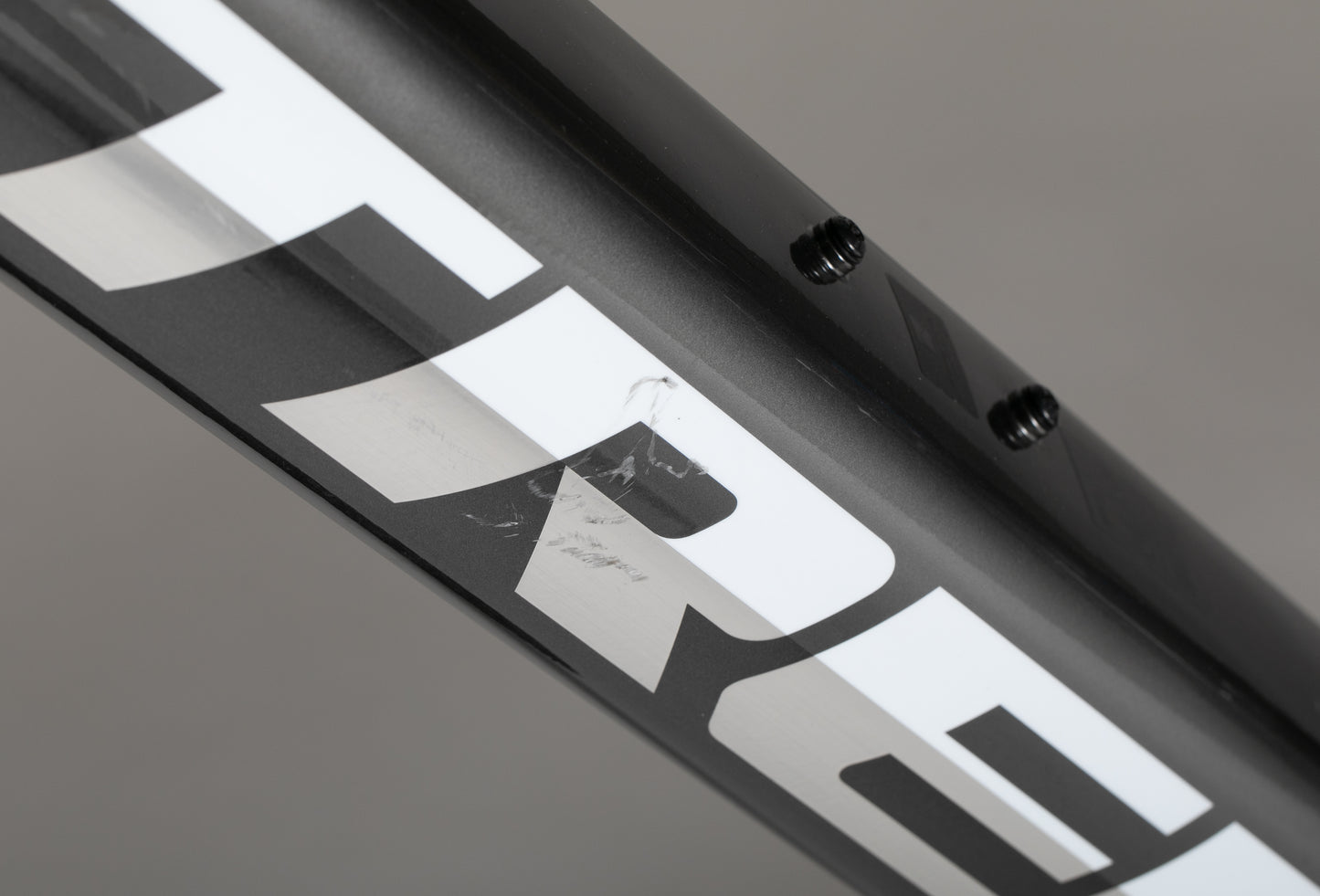 Trek Rail 7 Gen 2 - käytetty sähköpyörä 165-177 cm ajajalle