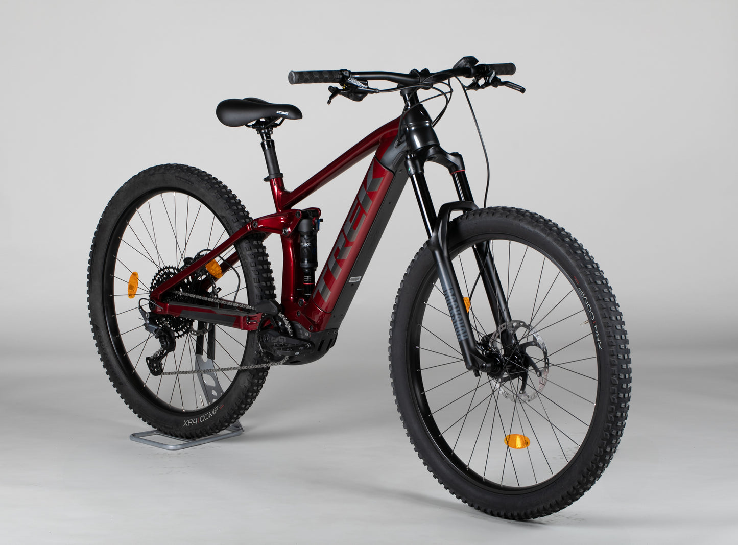 Trek Rail 5 625 Wh - käytetty sähköpyörä 165–177 cm ajajalle