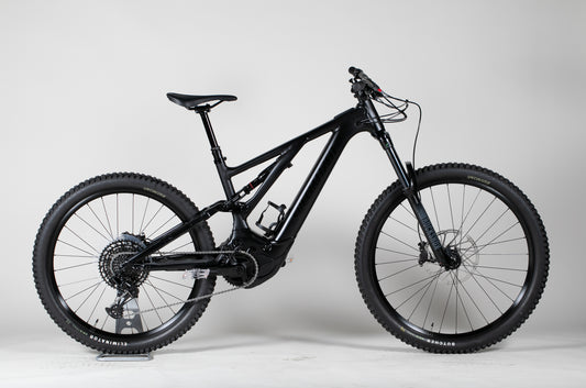 Specialized Turbo Levo Alloy - käytetty sähköpyörä ajajalle 172-188 cm