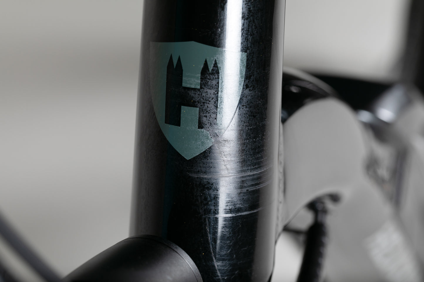 Helkama E-Hybrid 9 – käytetty sähköpyörä ajajalle 180-200 cm