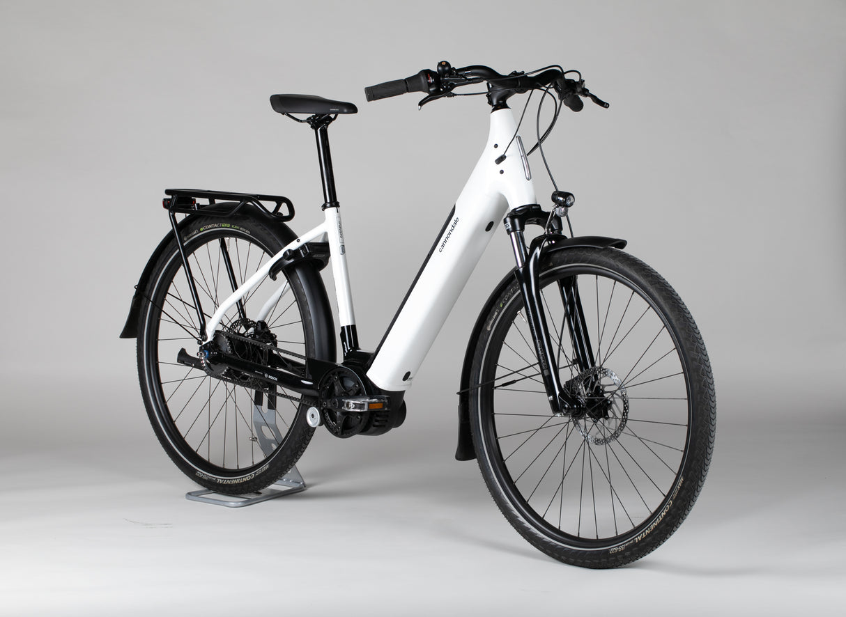 Cannondale Mavaro Neo 4 Low StepThru - käytetty sähköpyörä 180-201 cm ajajalle