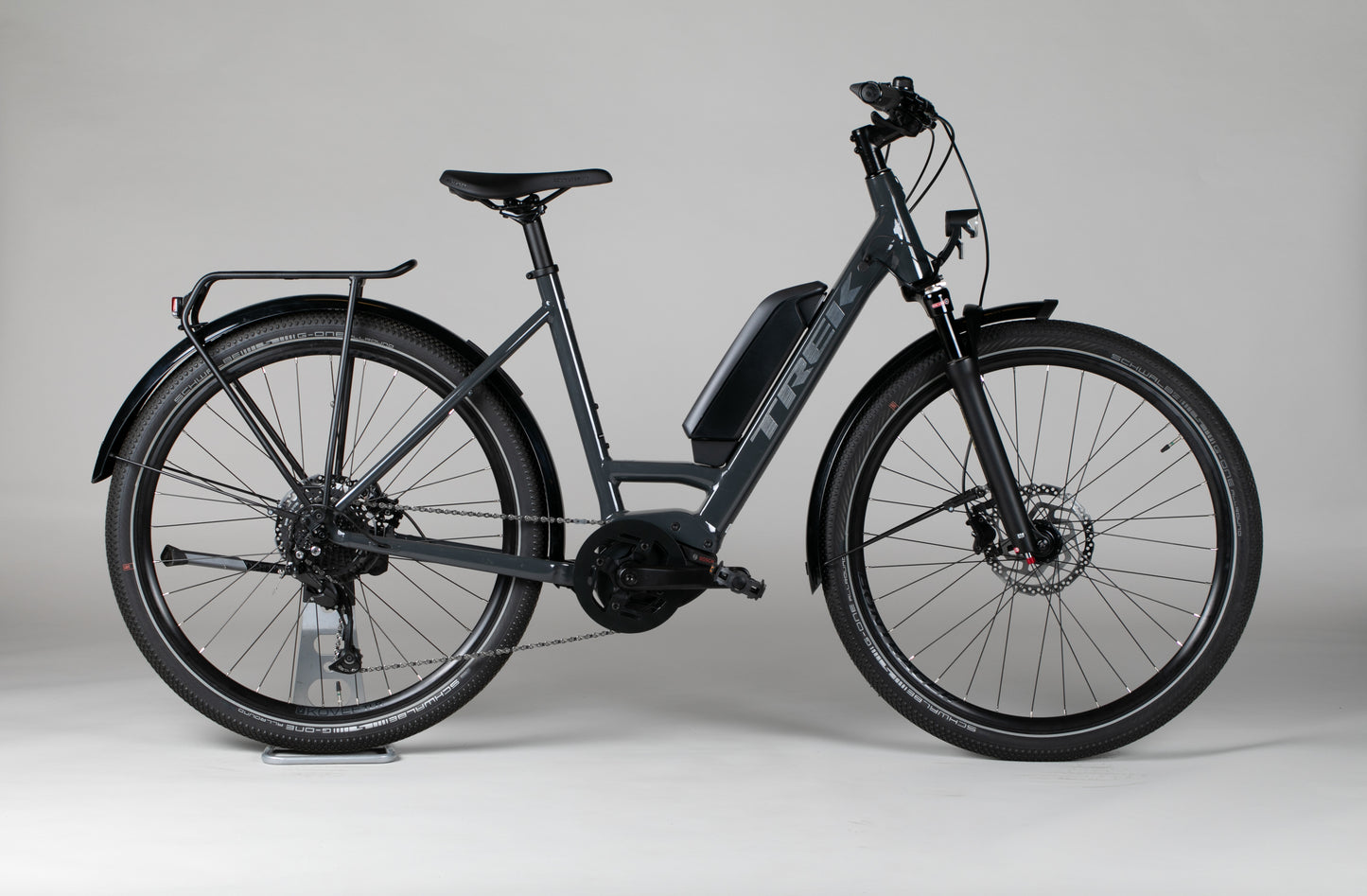 Trek Allant+ 5 - käytetty sähköpyörä 165-176 cm ajajalle