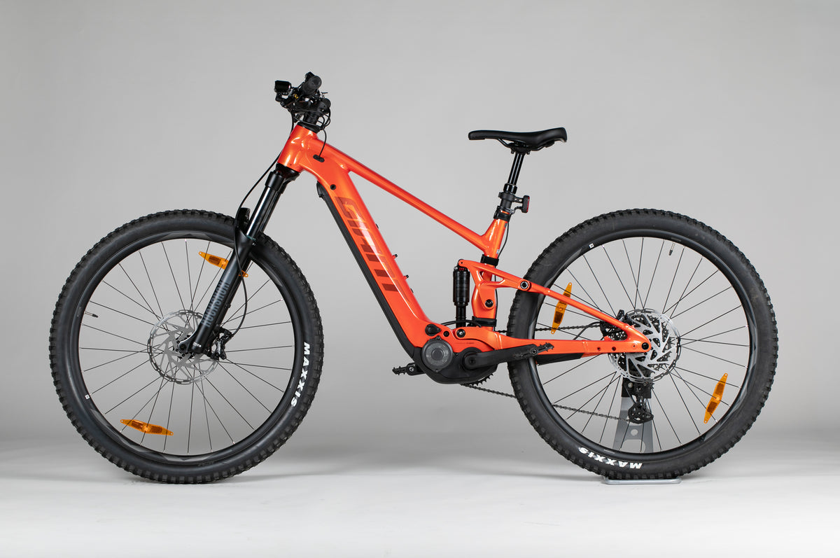 Giant Stance E+ 1 - käytetty sähköpyörä 170-181 cm ajajalle