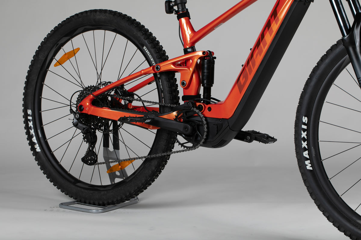 Giant Stance E+ 1 - käytetty sähköpyörä 170-181 cm ajajalle