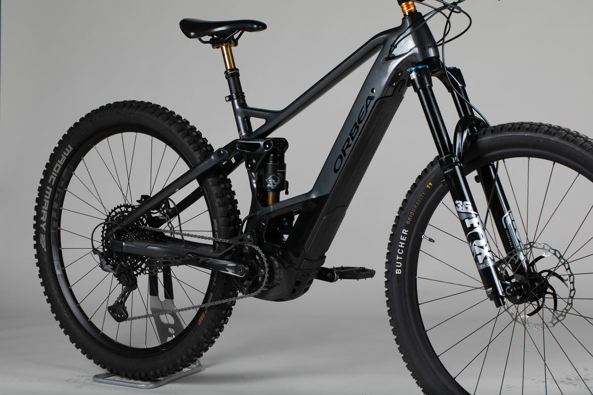Orbea WILD FS H30 - käytetty sähköpyörä 176-188 cm ajajalle