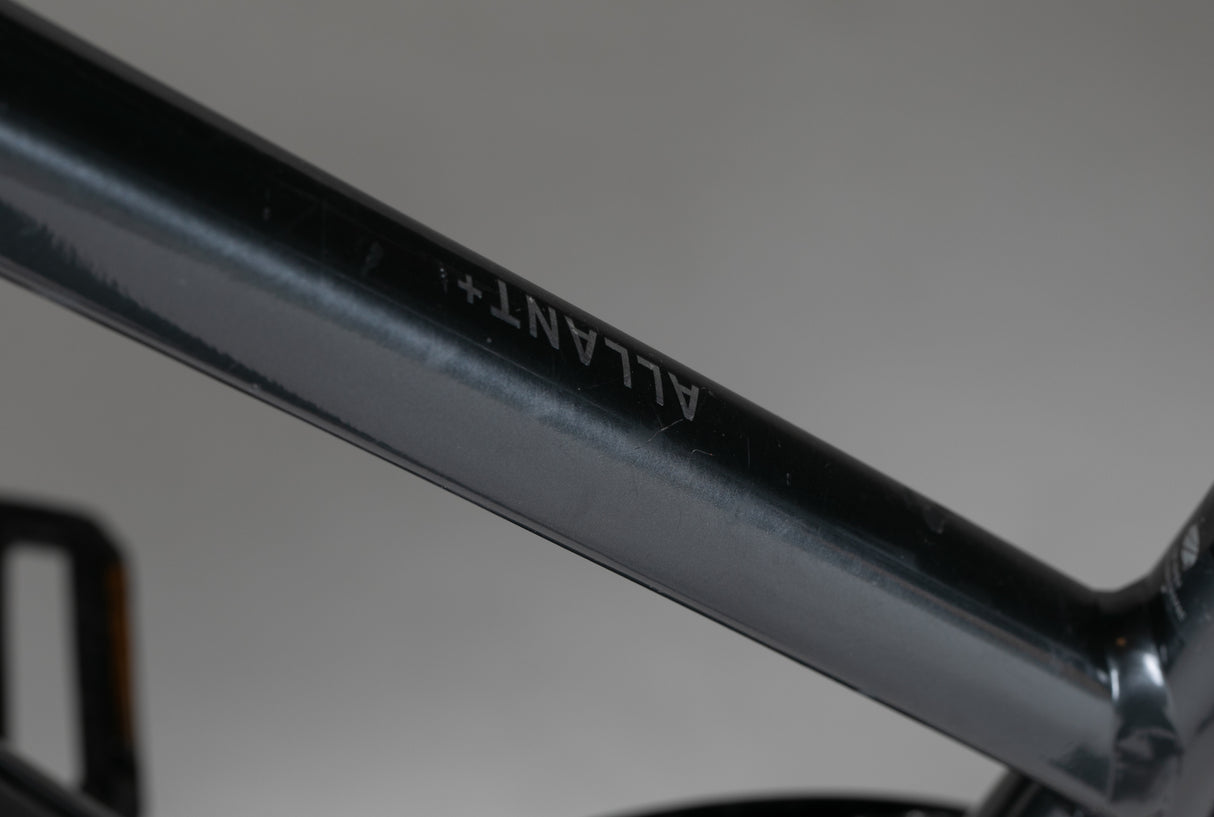 Trek Allant+ 7 Stagger - käytetty sähköpyörä 165-175 cm ajajalle