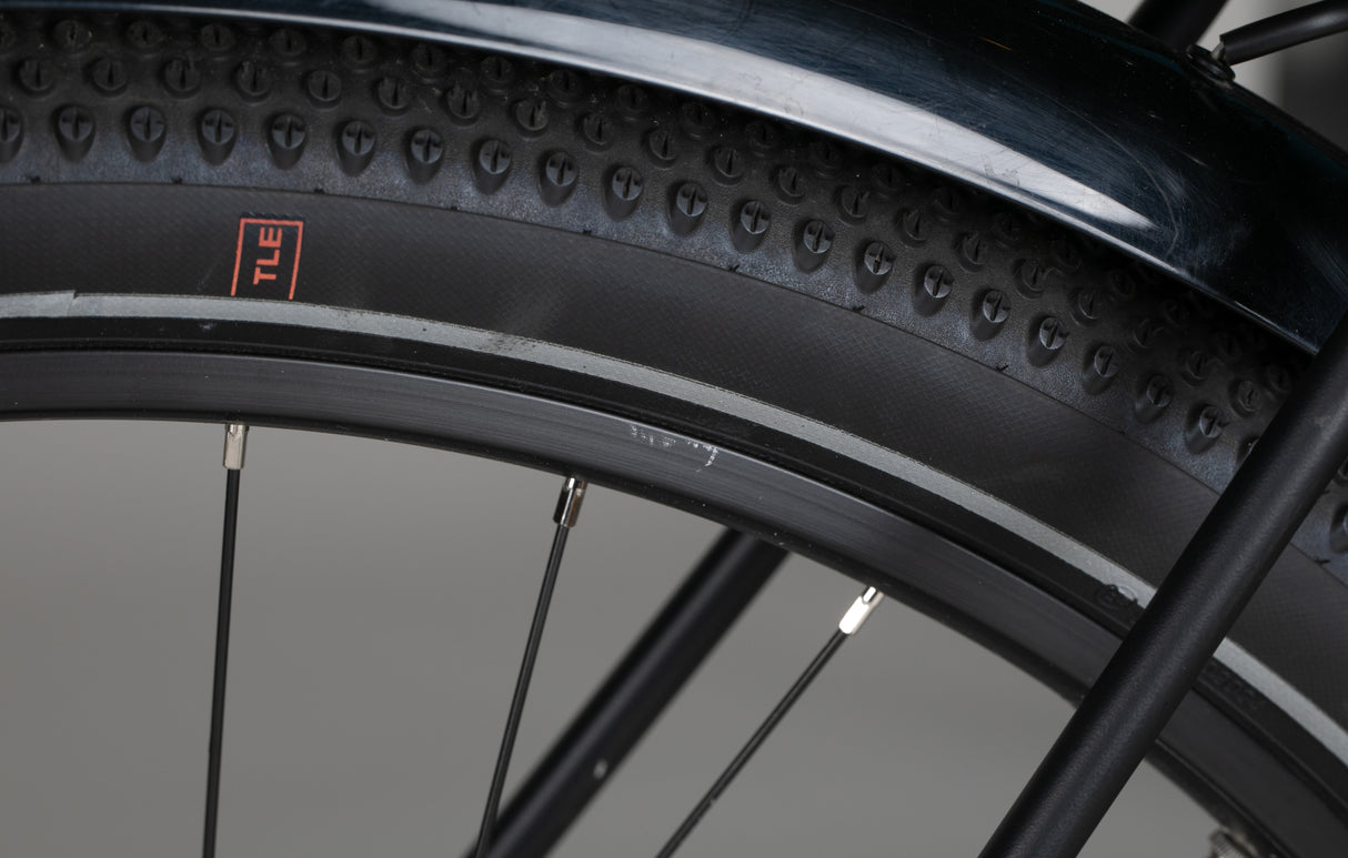 Trek Allant+ 7 Stagger - käytetty sähköpyörä 165-175 cm ajajalle