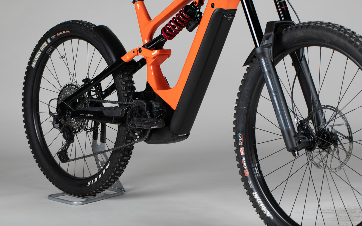 Cannondale Moterra Neo Lt Carbon 2 - käytetty sähköpyörä 172–185 cm ajajalle