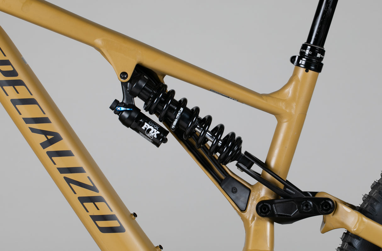 Specialized Turbo Kenevo Comp - käytetty sähköpyörä 172–188 cm ajajalle