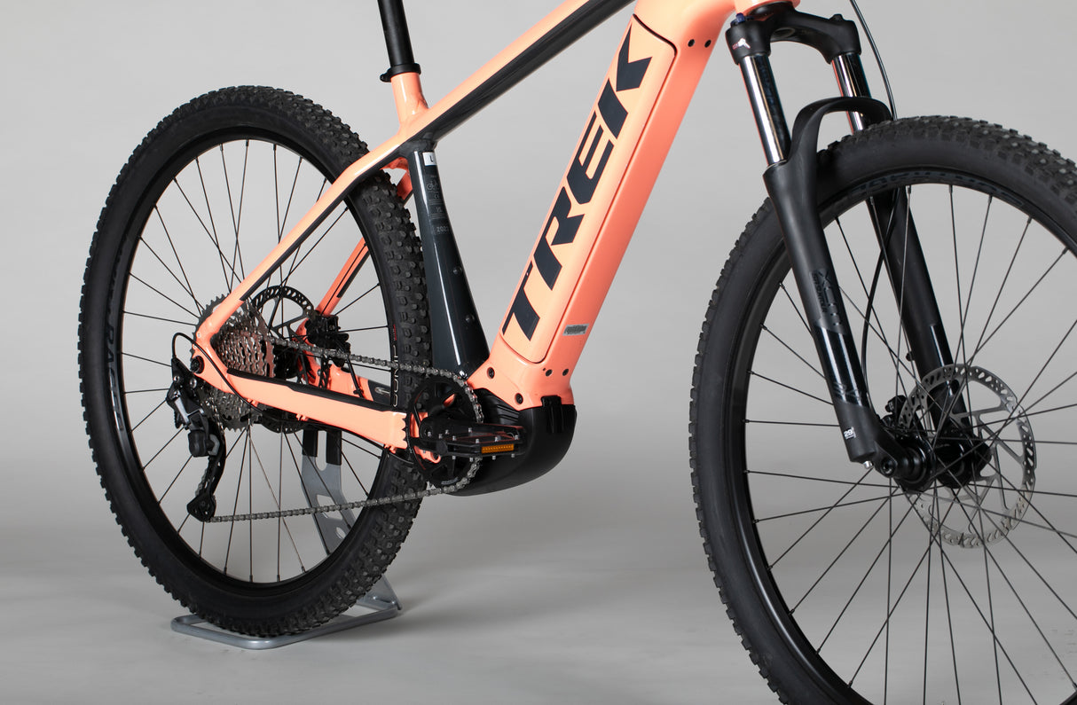 Trek Powerfly 4 - käytetty sähköpyörä 177-188 ajajalle