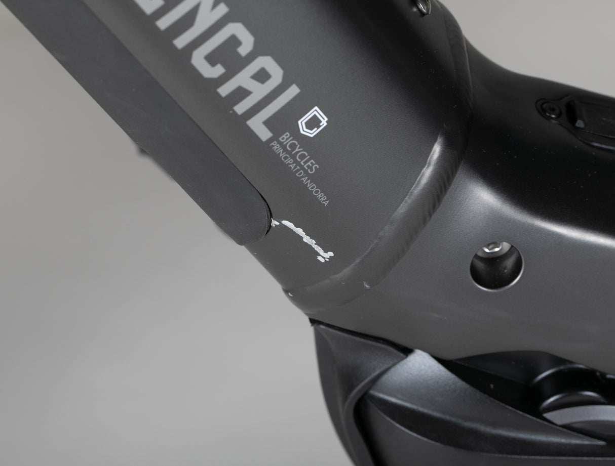 Commençal Maxmax Power - käytetty sähköpyörä 178–190 cm ajajalle