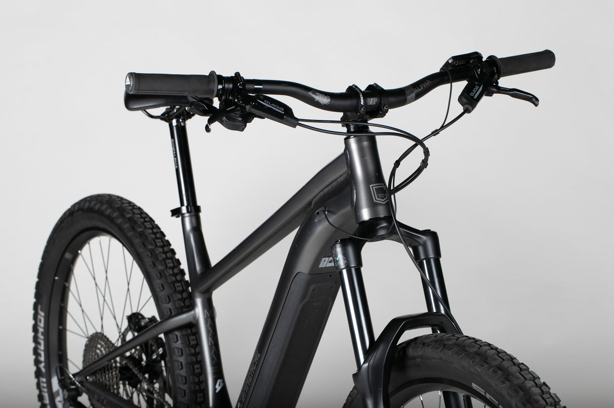 Commençal Maxmax Power - käytetty sähköpyörä 178–190 cm ajajalle