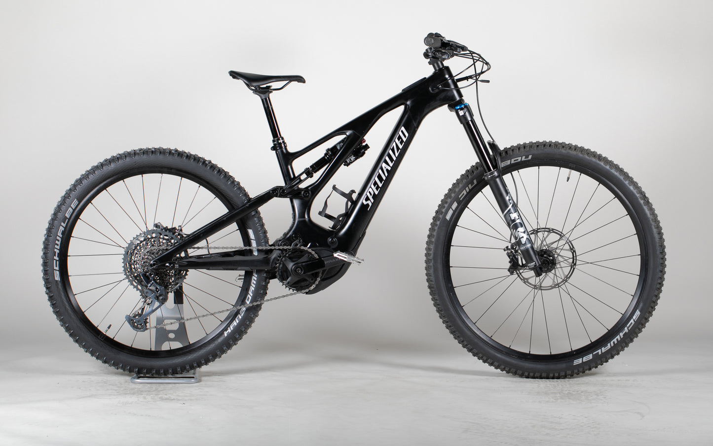 Specialized Turbo Levo 3 Comp Carbon - käytetty sähköpyörä ajajalle 163-173 cm