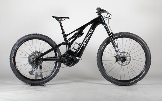 Specialized Turbo Levo 3 Comp Carbon - käytetty sähköpyörä ajajalle 163-173 cm