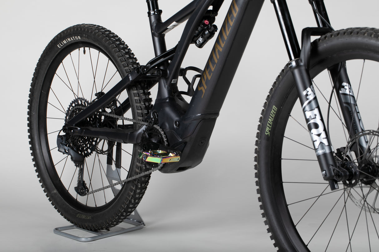 Specialized Turbo Levo Comp Alloy - käytetty sähköpyörä 173–188 cm ajajalle