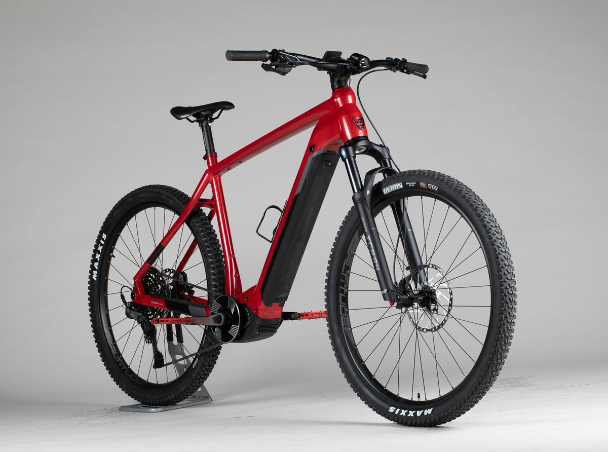 Centurion Backfire R800i - käytetty sähköpyörä 186-199 cm ajajalle