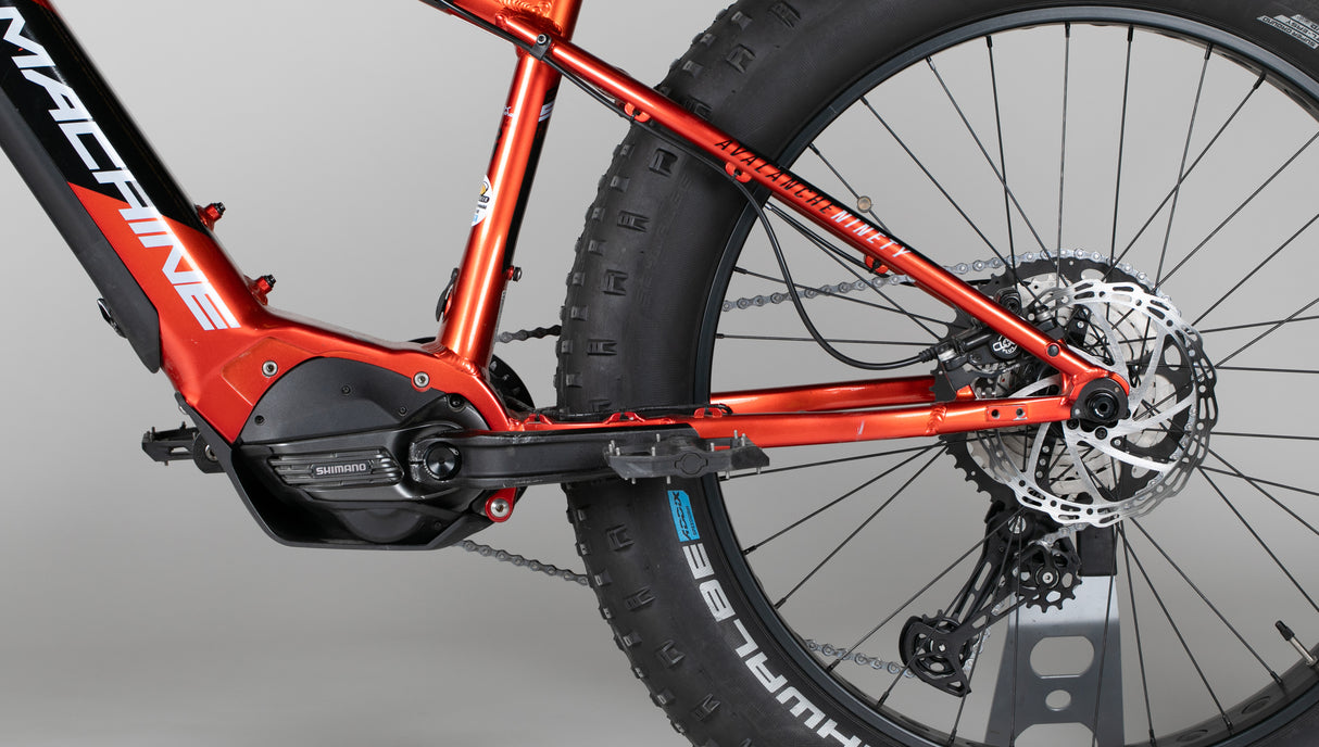 Rock Machine Avalanche E90 - käytetty sähköfatbike 170–185 cm ajajalle