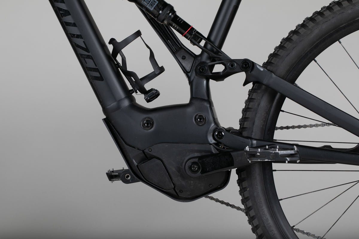 Specialized Turbo Levo - käytetty sähköpyörä 185-193 cm ajajalle
