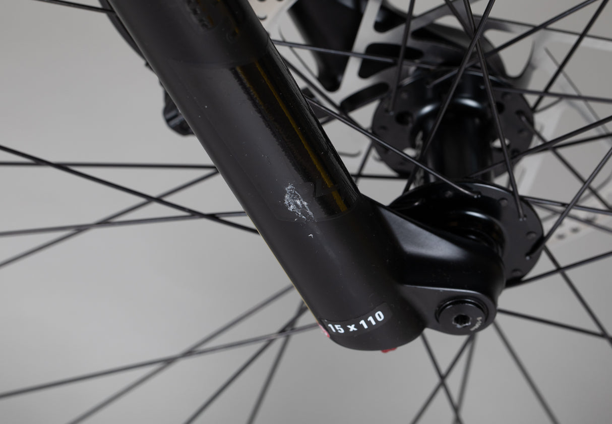 Trek Powerfly FS 4 - käytetty sähköpyörä 165–177 cm ajajalle