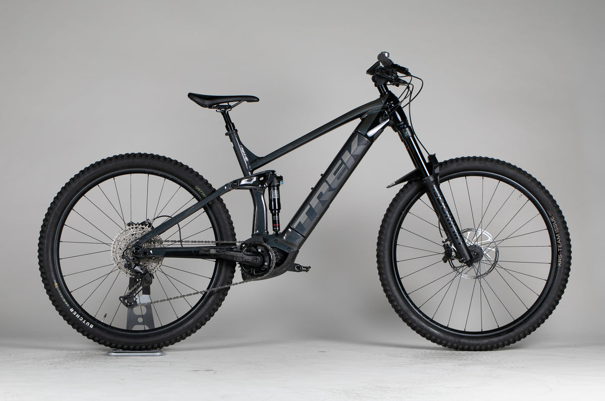 Trek Rail 7 Gen 3 - käytetty sähköpyörä 189-200 cm ajajalle