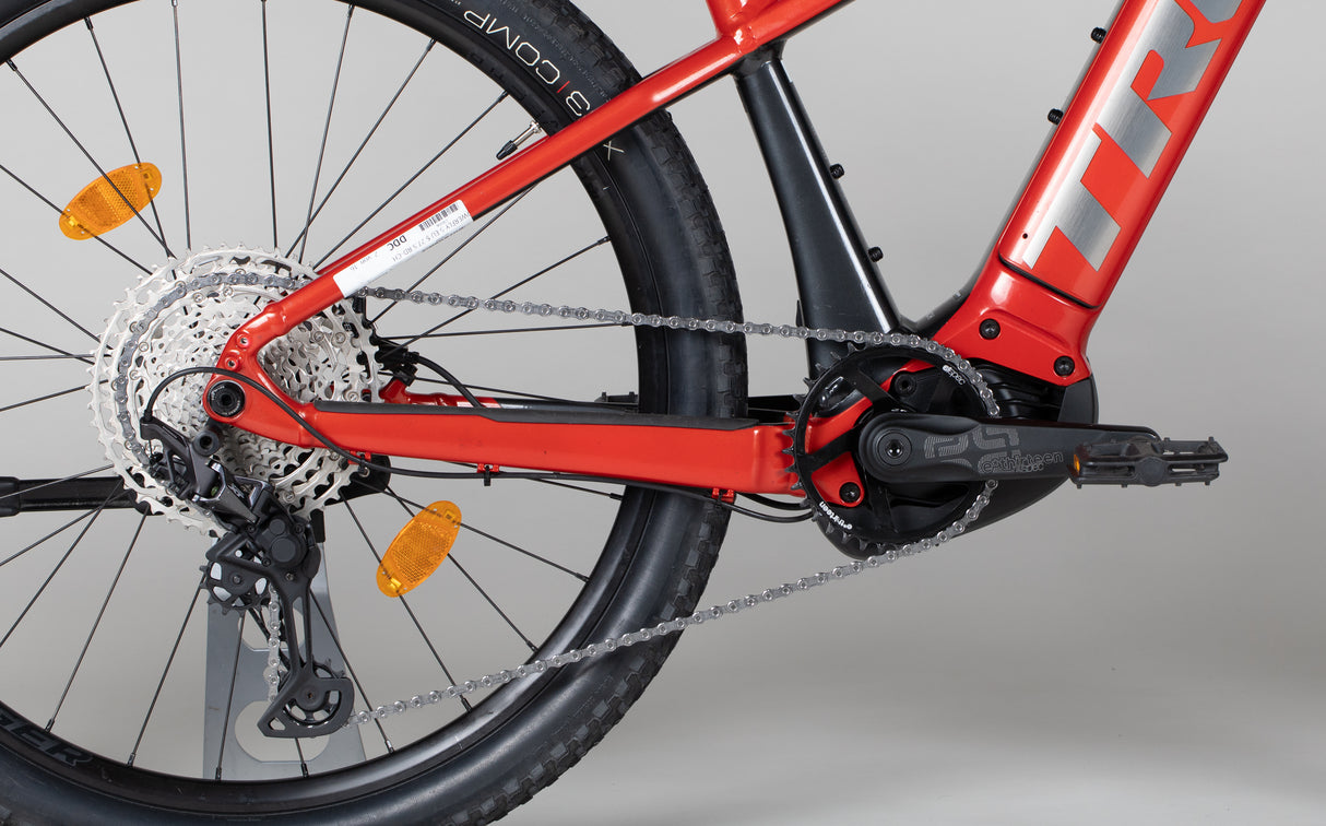 Trek Powerfly 5 - käytetty sähköpyörä 155-165 cm ajajalle