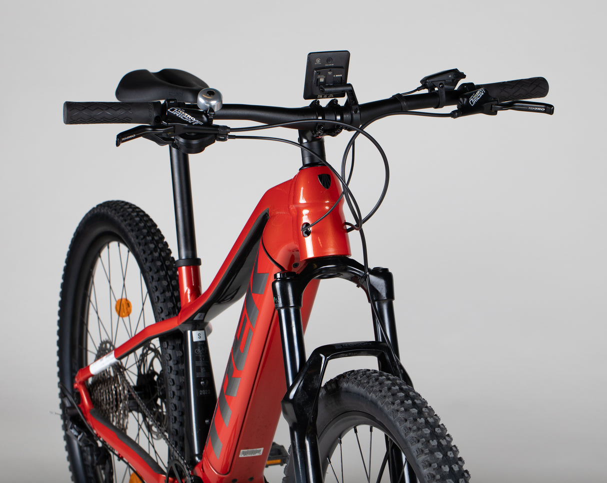 Trek Powerfly 5 - käytetty sähköpyörä 155-165 cm ajajalle