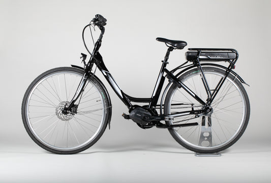 Helkama E7 - käytetty sähköpyörä 150-170 cm ajajalle