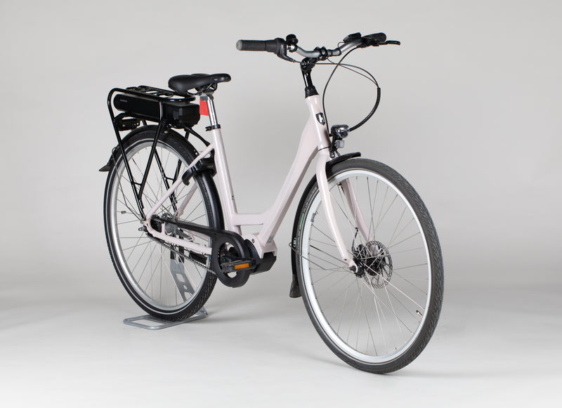 Helkama E7 - käytetty sähköpyörä 150–170 cm ajajalle