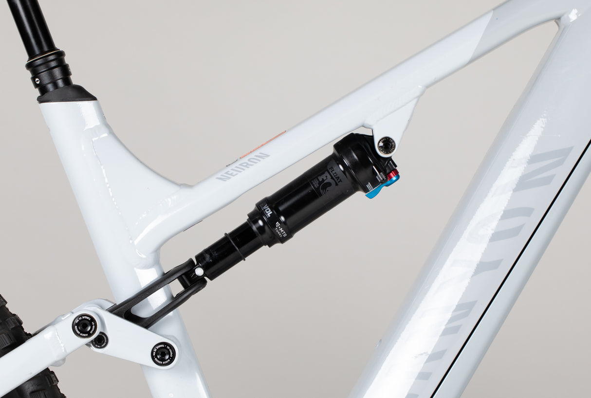 Canyon Neuron:ON 8 - käytetty sähköpyörä 182–195 cm ajajalle