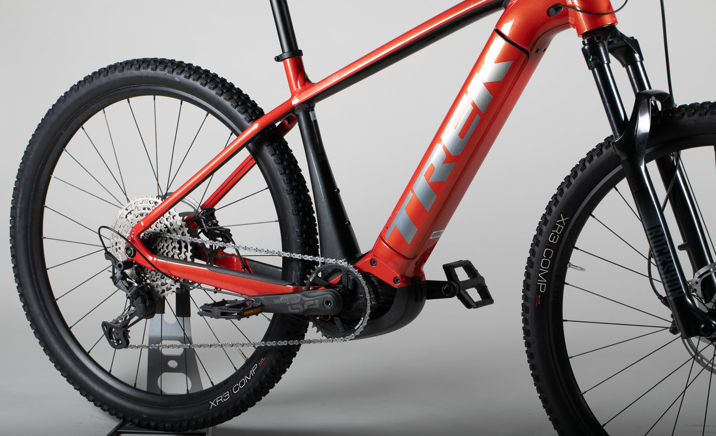 Trek Powerfly 5 gen 4 - käytetty sähköpyörä 177-188 cm ajajalle