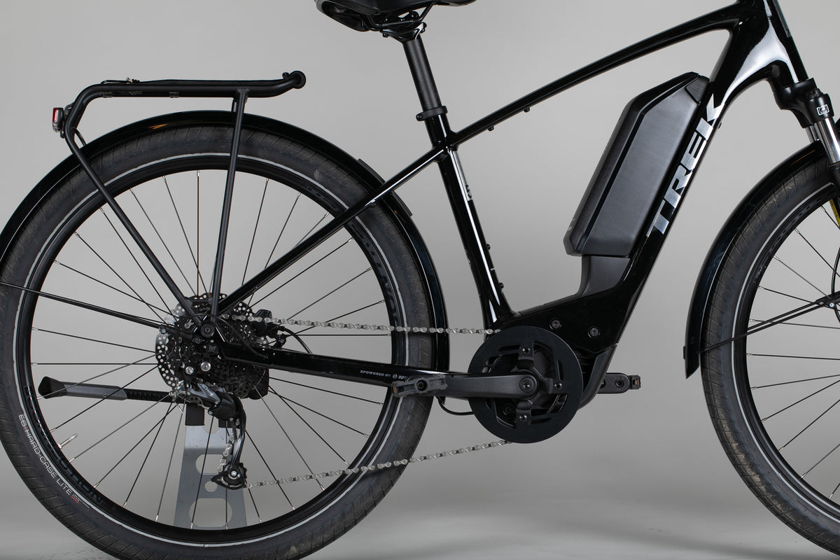 Trek  Allant+ 5  - käytetty sähköpyörä 165-175 cm ajajalle