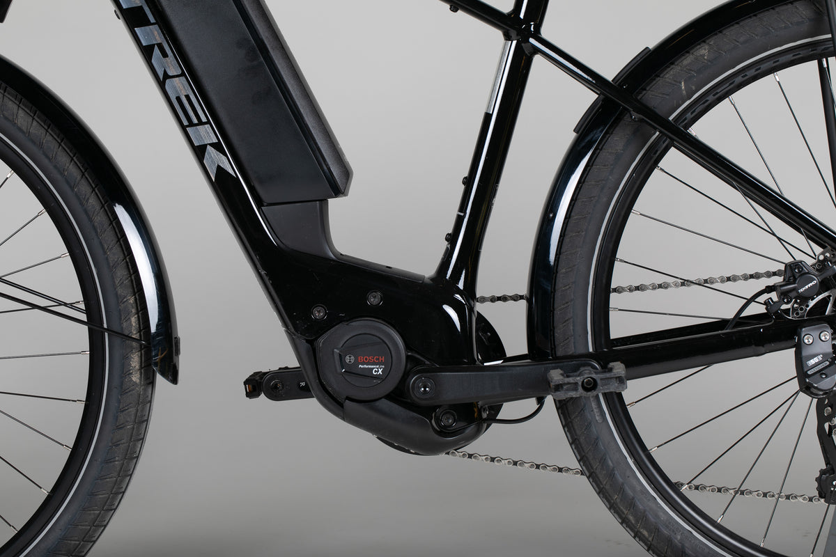 Trek  Allant+ 5  - käytetty sähköpyörä 165-175 cm ajajalle
