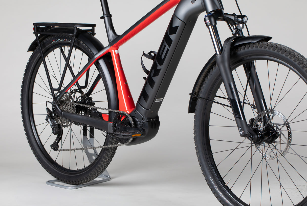 Trek Powerfly Sport 4 Equipped Gen 4 - käytetty sähköpyörä 188–195 cm ajajalle