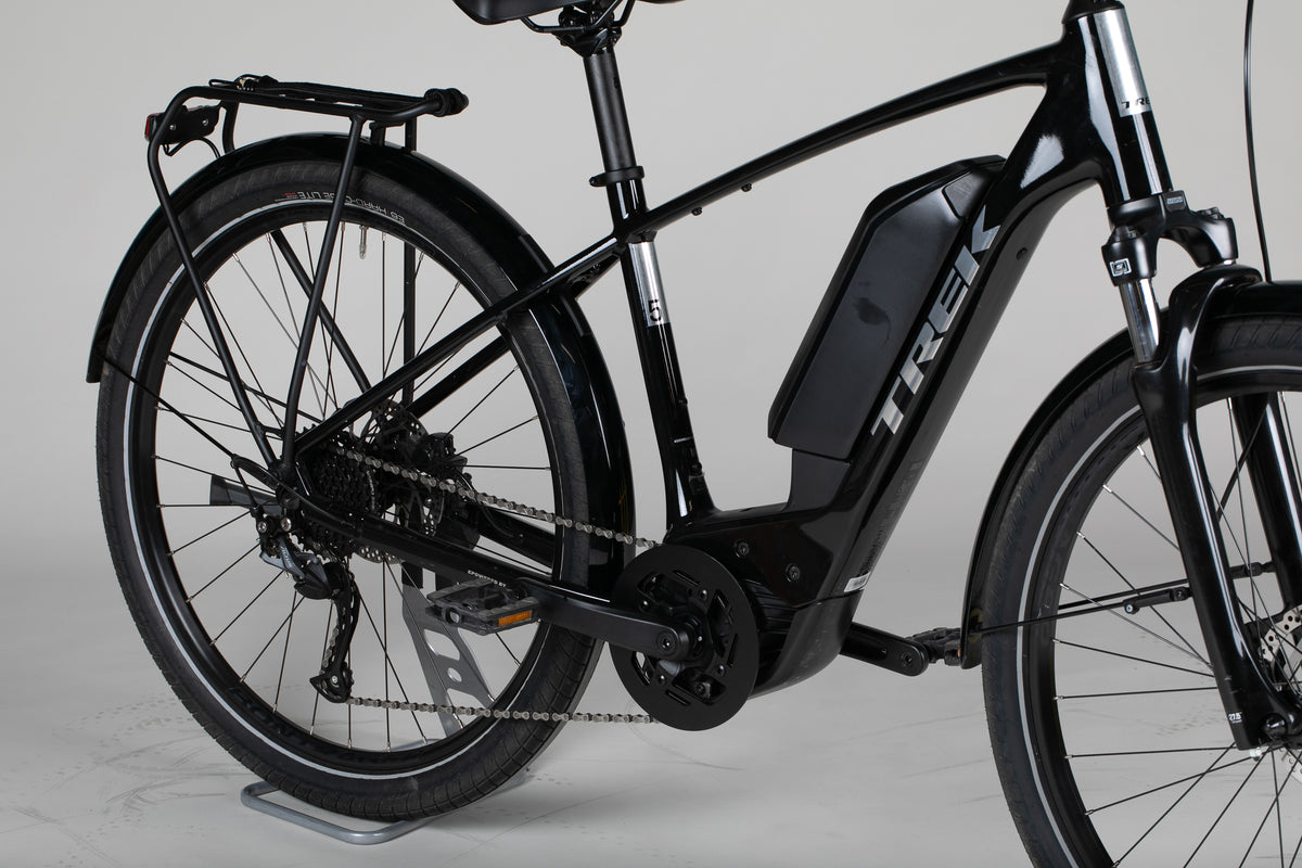 Trek  Allant+ 5  - käytetty sähköpyörä 165-175 cm ajajalle